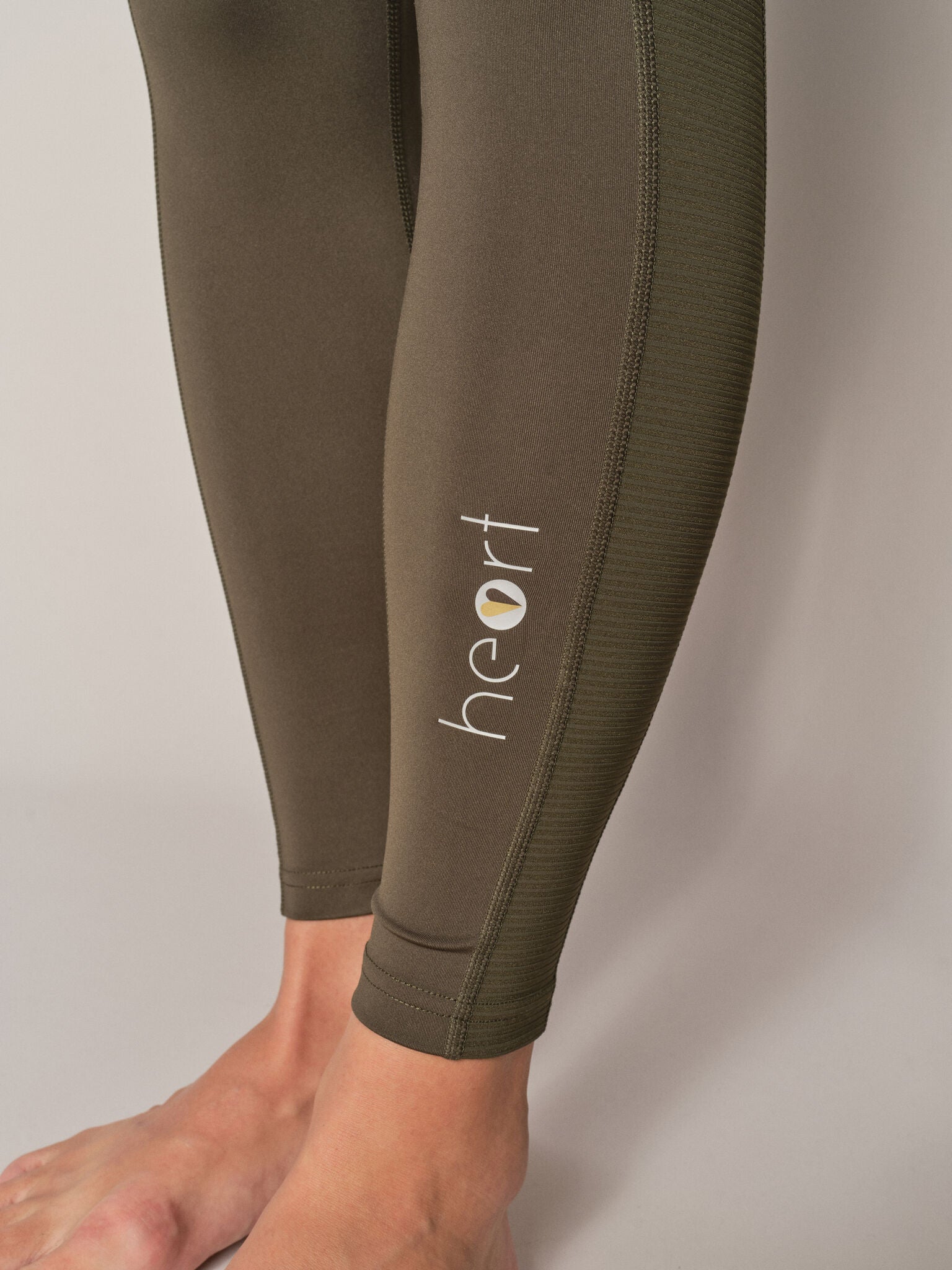 Modelshot / Forest Night / Detail